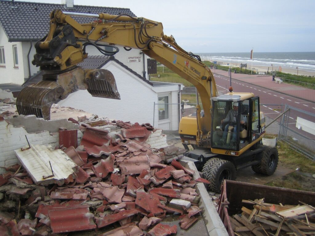 slopen van een verouderde of beschadigde woning