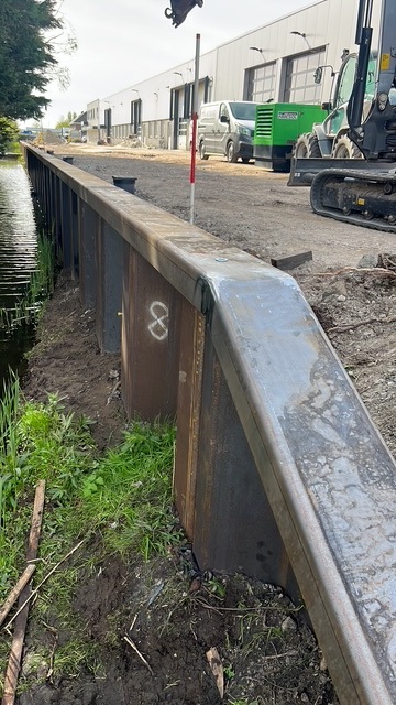stalen-damwand-laten-plaatsen